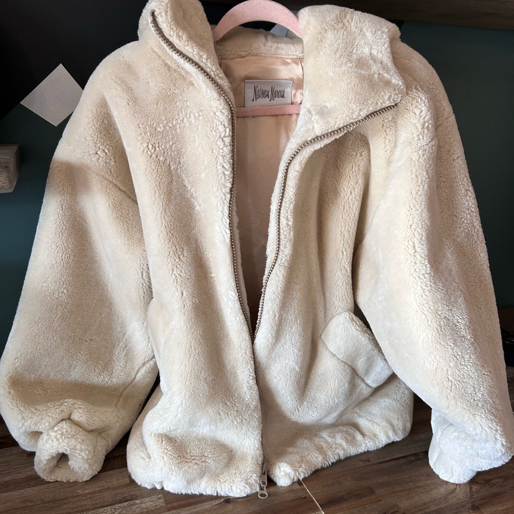 Neiman Marcus Hooded Faux Fur Teddy Jacket Cream Sherpa Zip Up Women’s Small